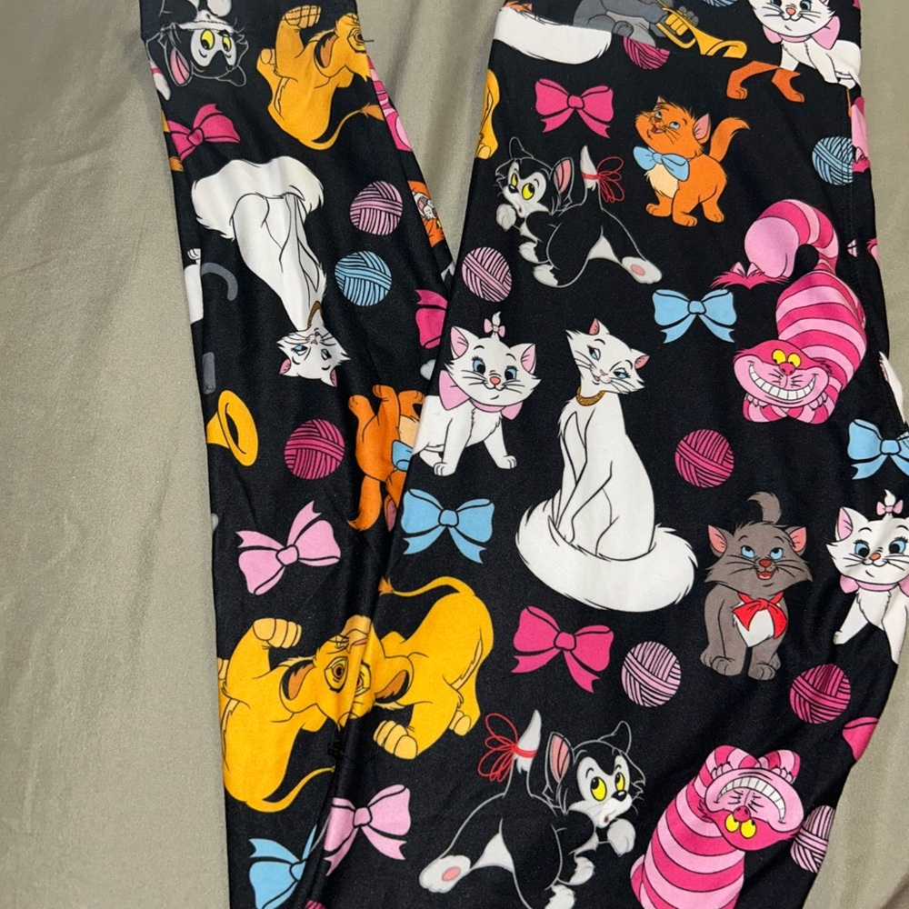 Disney parks cats Colorful Cartoon Print Adult Leggings